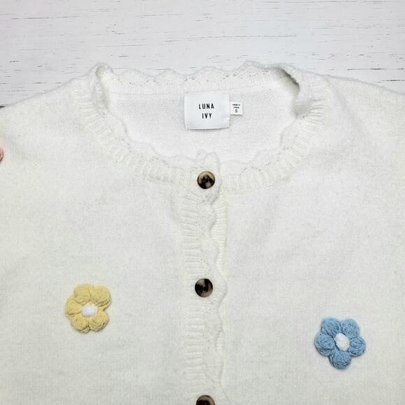 Luna Ivy 3D Flower Cardigan Button Down Sweater White Pastel Coquette Small - Picture 3 of 10